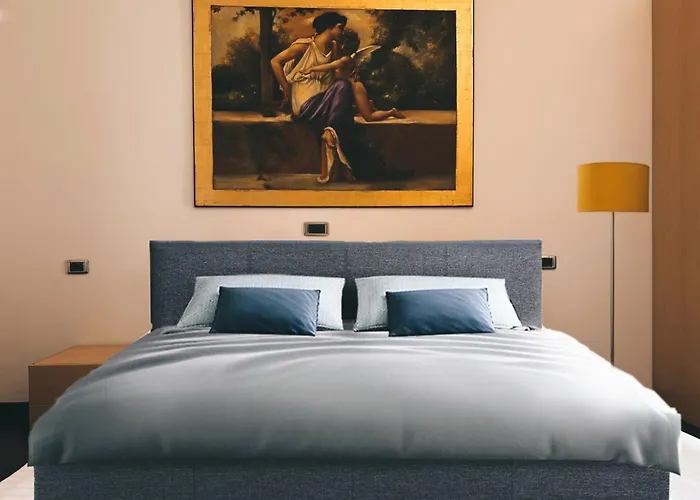 Luxury With Pool And Garden Villa *